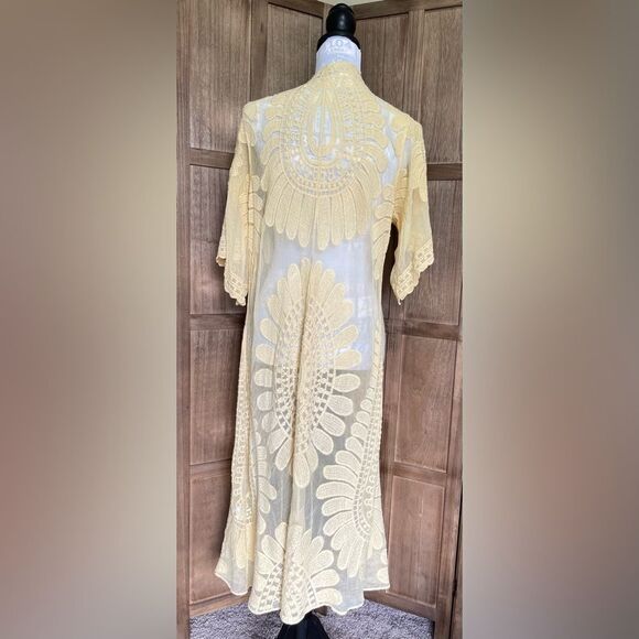 EUC.  Rebellion Again pale yellow lace duster. - Picture 2 of 7